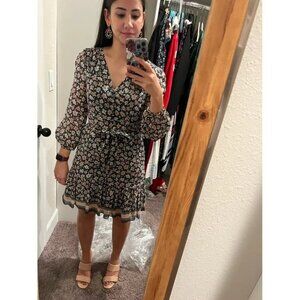 Club Monaco Floral V-Neck Silk Dress – Women’s Size 2 (Retails $269)